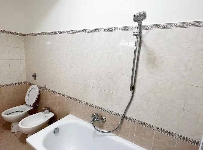 Welcome Riviera -torre D'avorio 126 Mq Piu'terrazzo25 Mq - Totalmente Rinnovato- 250 M Dal Centro - Parcheggio A Pagamento 15 Euro Al Giorno Da Prenotare In Anticipo Salvo Dispo -parking At 15 Euro Per Day To Be Booked In Advance If Avai * 拉帕洛