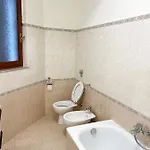 Torre D'avorio: Renovated With Terrace Near Center *