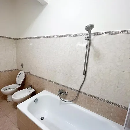 Welcome Riviera -torre D'avorio 126 Mq Piu'terrazzo25 Mq - Totalmente Rinnovato- 250 M Dal Centro - Parcheggio A Pagamento 20 Euro Al Giorno Da Prenotare In Anticipo Salvo Dispo -parking At 20 Euro Per Day To Be Booked In Advance If Avai * Ραπάλο