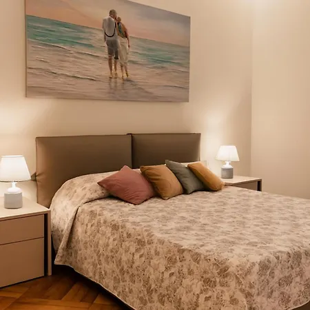 Welcome Riviera -torre D'avorio 126 Mq Piu'terrazzo25 Mq - Totalmente Rinnovato- 250 M Dal Centro - Parcheggio A Pagamento 15 Euro Al Giorno Da Prenotare In Anticipo Salvo Dispo -parking At 15 Euro Per Day To Be Booked In Advance If Avai Апартаменты Рапалло