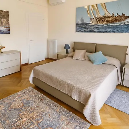 Welcome Riviera -torre D'avorio 126 Mq Piu'terrazzo25 Mq - Totalmente Rinnovato- 250 M Dal Centro - Parcheggio A Pagamento 15 Euro Al Giorno Da Prenotare In Anticipo Salvo Dispo -parking At 15 Euro Per Day To Be Booked In Advance If Avai