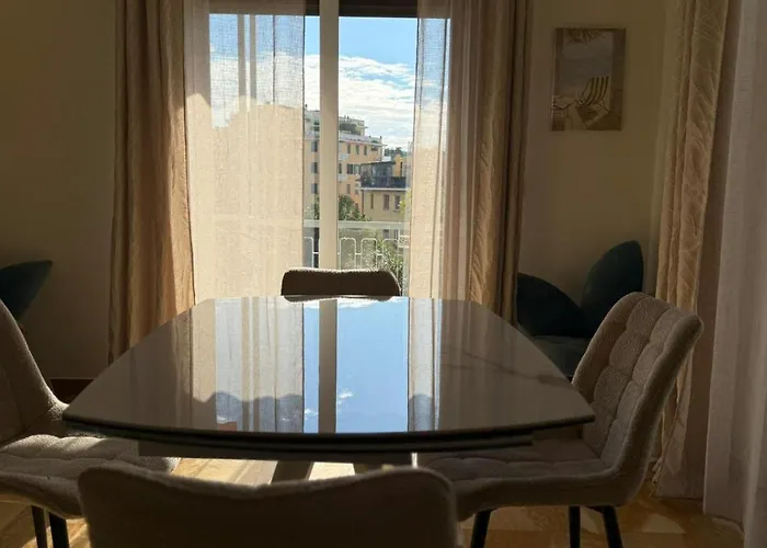 Torre D'avorio: Renovated With Terrace Near Center Apartment Rapallo